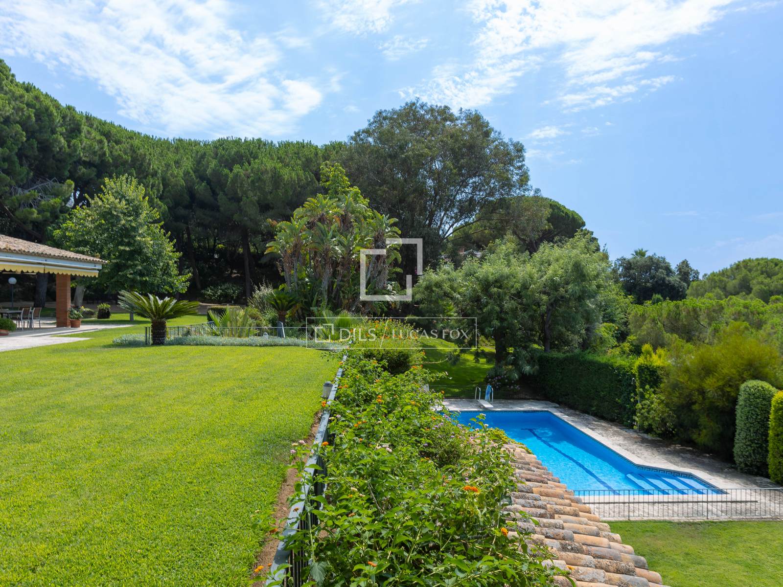 Villa in Sant Vicenc De Montalt, Barcelona, Spain 7 bedrooms, 637 sq.m. No. 192714