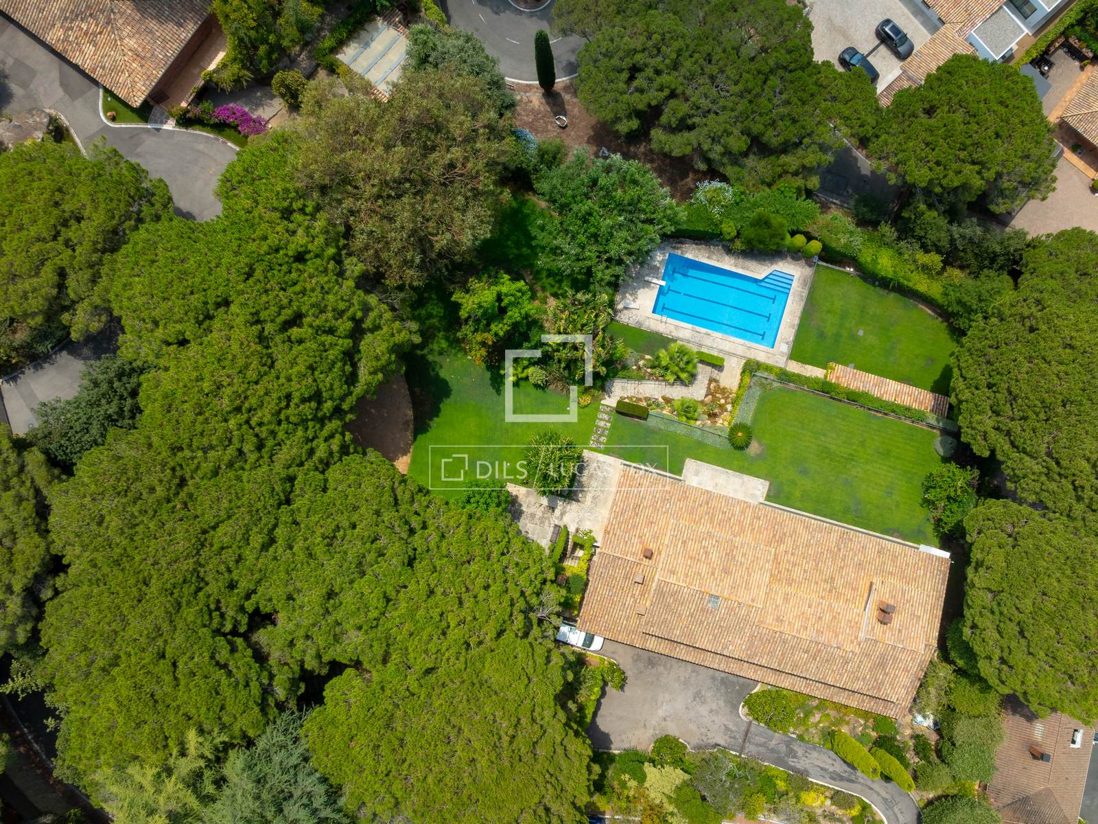 Villa in Sant Vicenc De Montalt, Barcelona, Spain 7 bedrooms, 637 sq.m. No. 192714