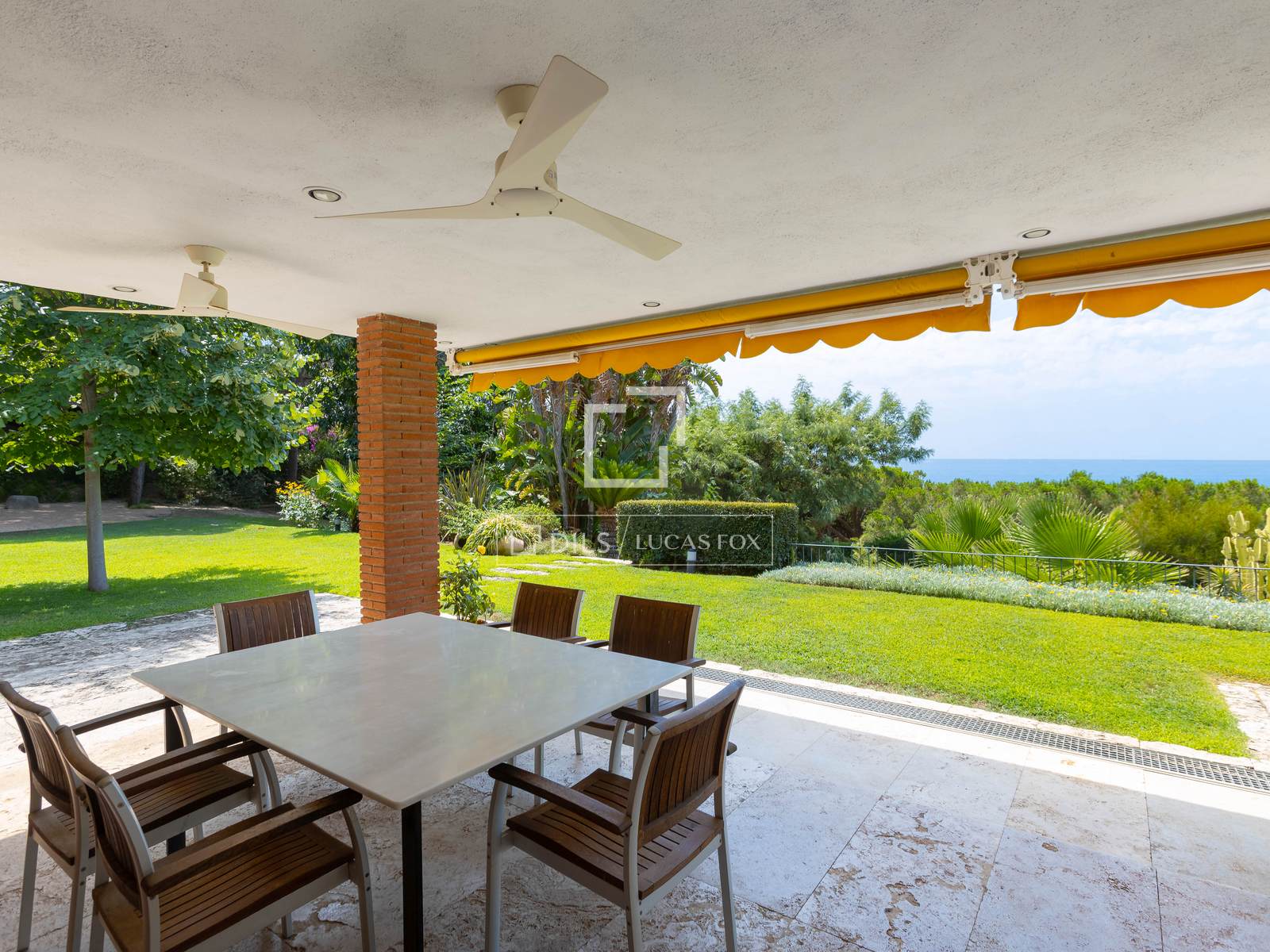 Villa in Sant Vicenc De Montalt, Barcelona, Spain 7 bedrooms, 637 sq.m. No. 192714