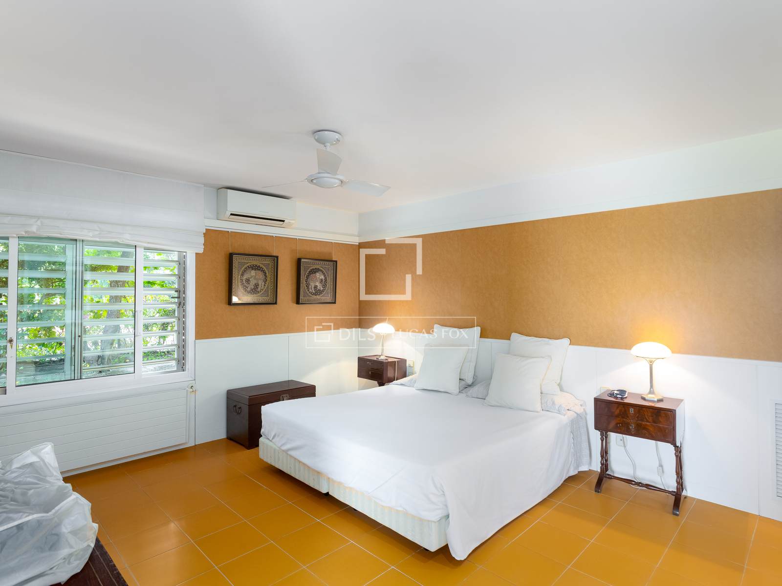 Villa in Sant Vicenc De Montalt, Barcelona, Spain 7 bedrooms, 637 sq.m. No. 192714