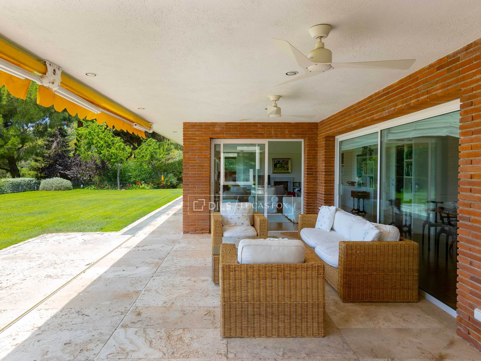 Villa in Sant Vicenc De Montalt, Barcelona, Spain 7 bedrooms, 637 sq.m. No. 192714