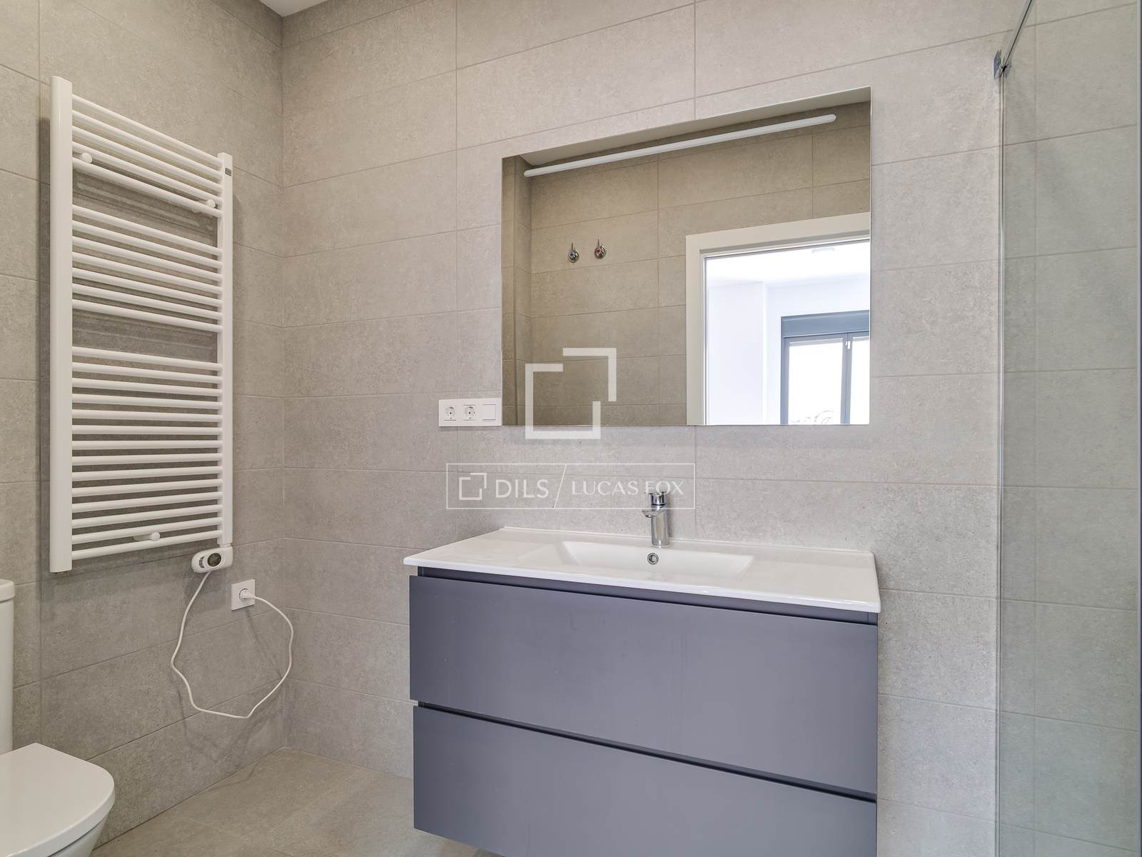 Huoneisto L'Hospitalet de Llobregat, Barcelona, Espanja 3 makuuhuonetta, 90 m2 No. 192708
