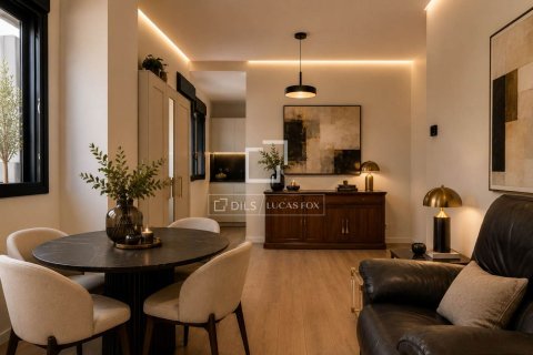 Lägenhet i L'Hospitalet de Llobregat, Barcelona, Spanien 3 sovrum, 90 kvm. Nr. 192708