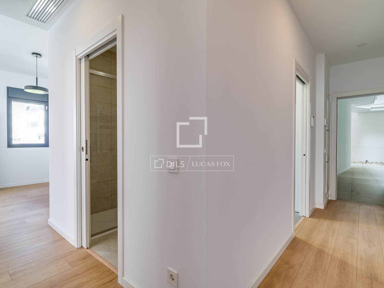Huoneisto L'Hospitalet de Llobregat, Barcelona, Espanja 3 makuuhuonetta, 90 m2 No. 192708