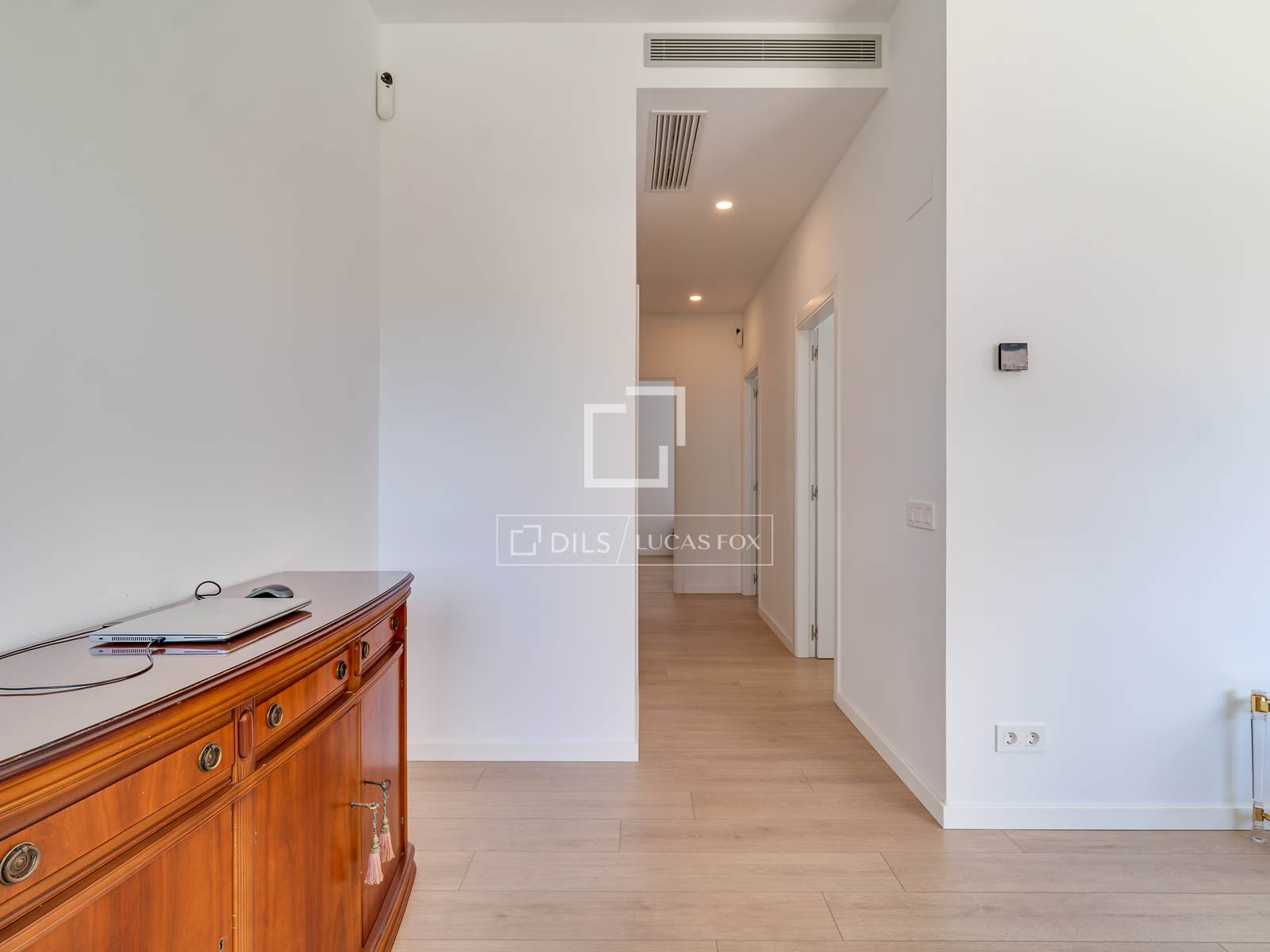 Huoneisto L'Hospitalet de Llobregat, Barcelona, Espanja 3 makuuhuonetta, 90 m2 No. 192708