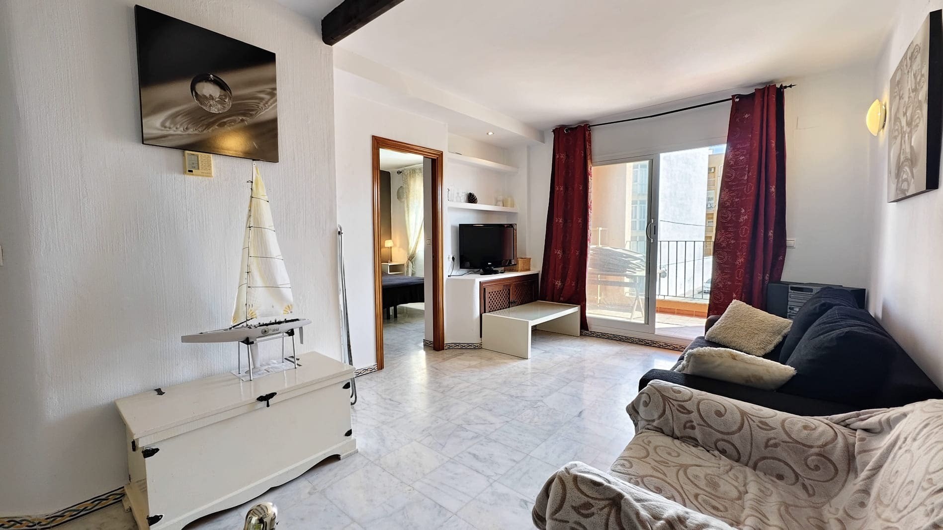 Apartamento en Torrevieja, Alicante, España 2 dormitorios, 63 m2 No. 148016