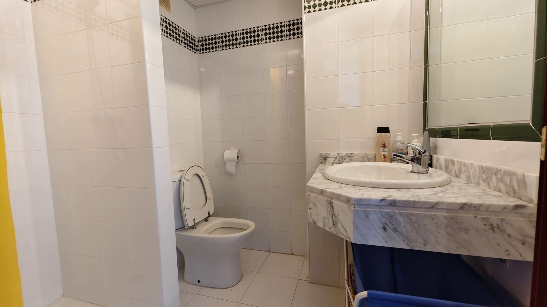 Apartamento en Torrevieja, Alicante, España 2 dormitorios, 63 m2 No. 148016