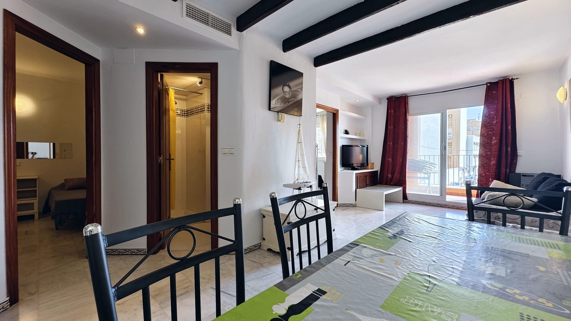 Apartamento en Torrevieja, Alicante, España 2 dormitorios, 63 m2 No. 148016