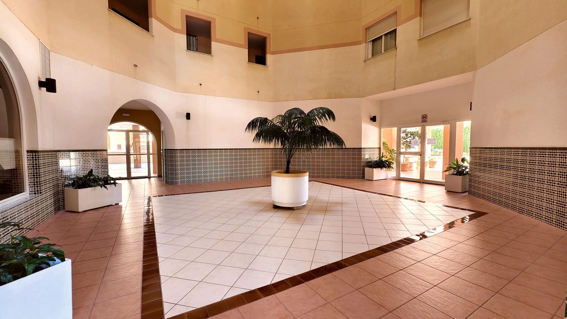 Apartamento en Torrevieja, Alicante, España 2 dormitorios, 63 m2 No. 148016