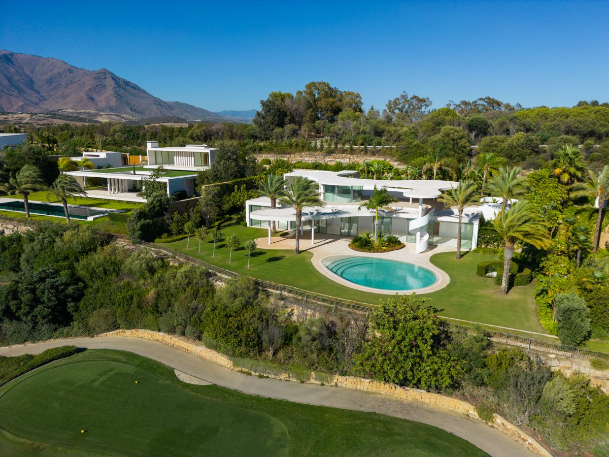 Villa i Casares, Malaga, Spanien 5 sovrum, 752 kvm. Nr. 136112