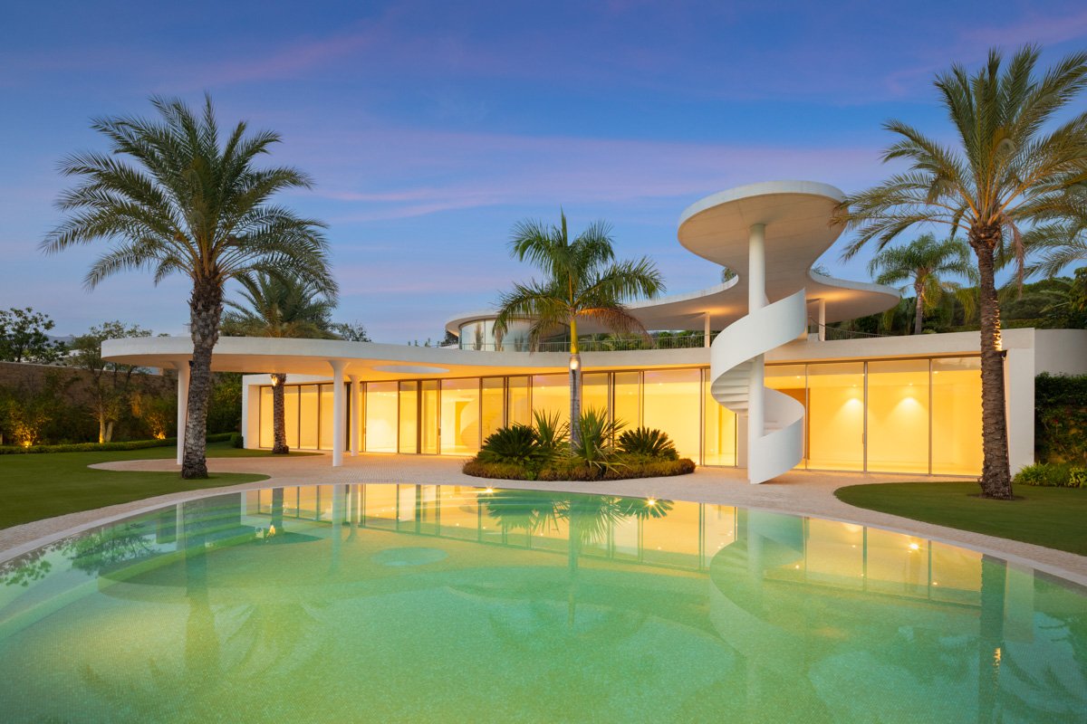 Villa i Casares, Malaga, Spanien 5 sovrum, 752 kvm. Nr. 136112