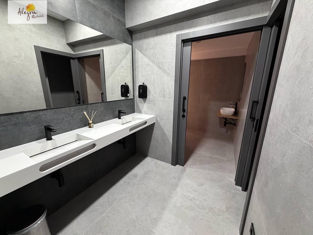 Office in Valencia, Spain 360 sq.m. No. 165897