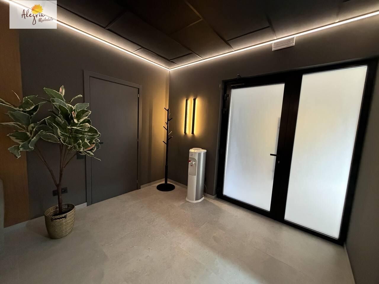 Office in Valencia, Spain 360 sq.m. No. 165897