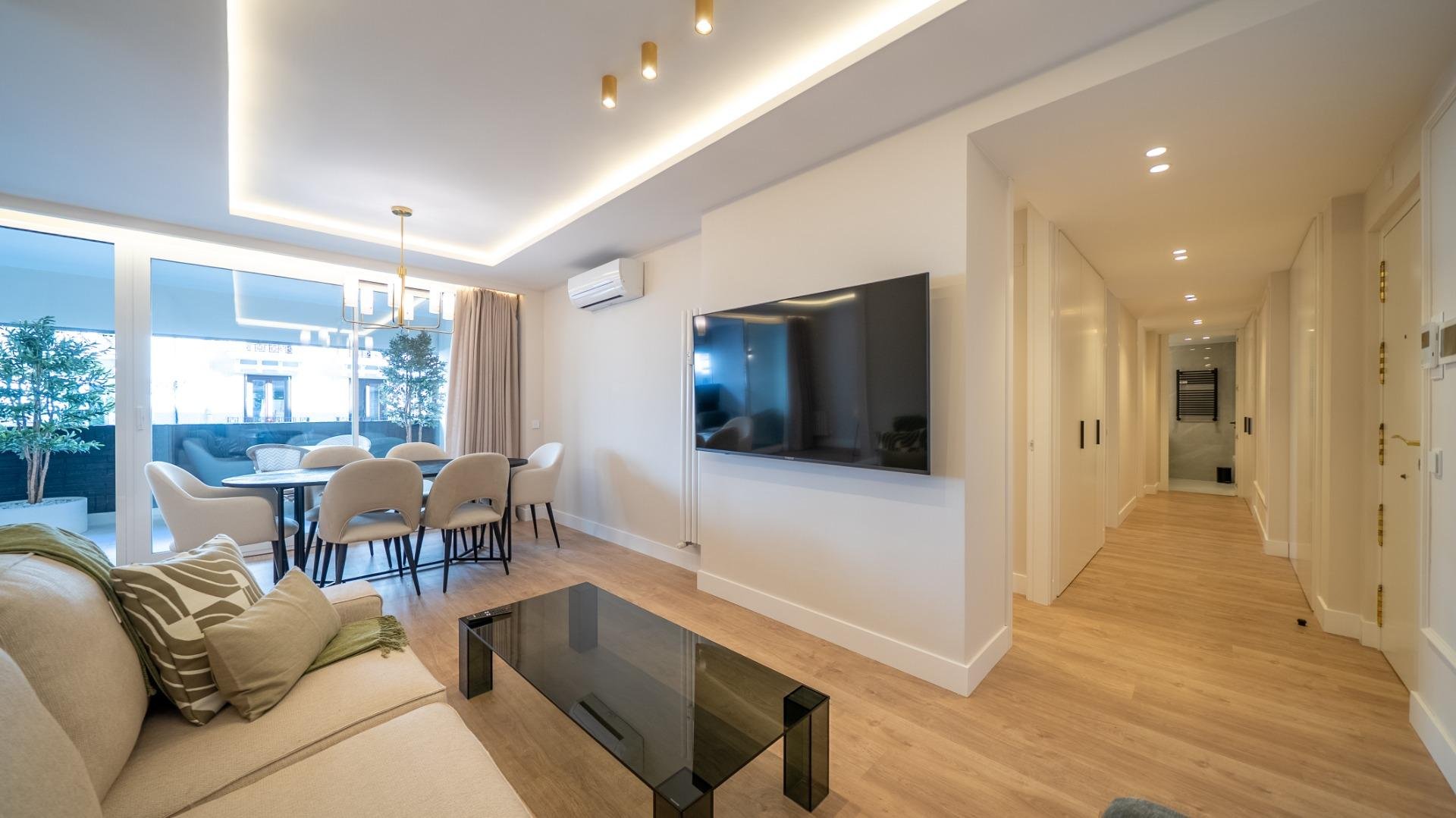 Apartament w Madrid, Hiszpania 3 sypialnie, 150 mkw. nr 165894