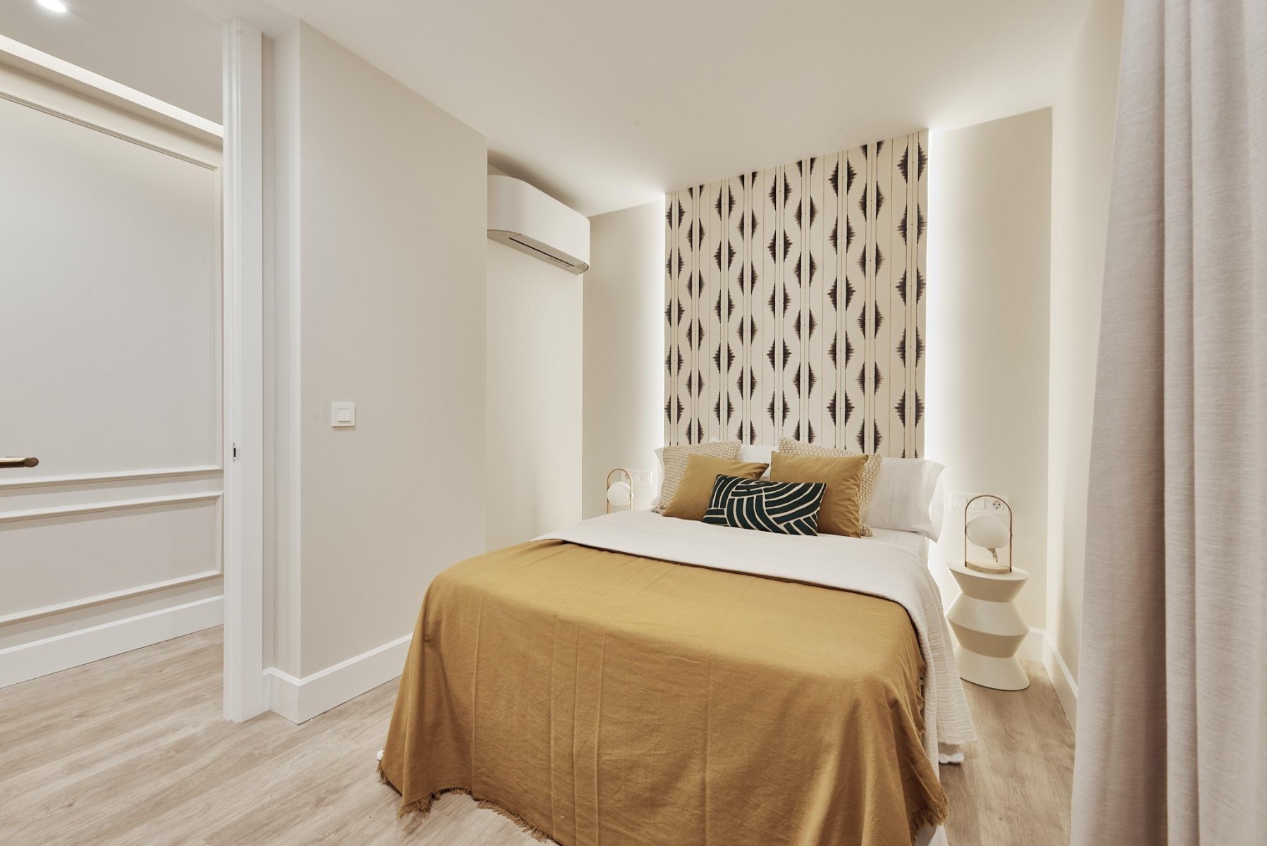 Apartment in Madrid, Spain 3 bedrooms, 134 sq.m. No. 180083