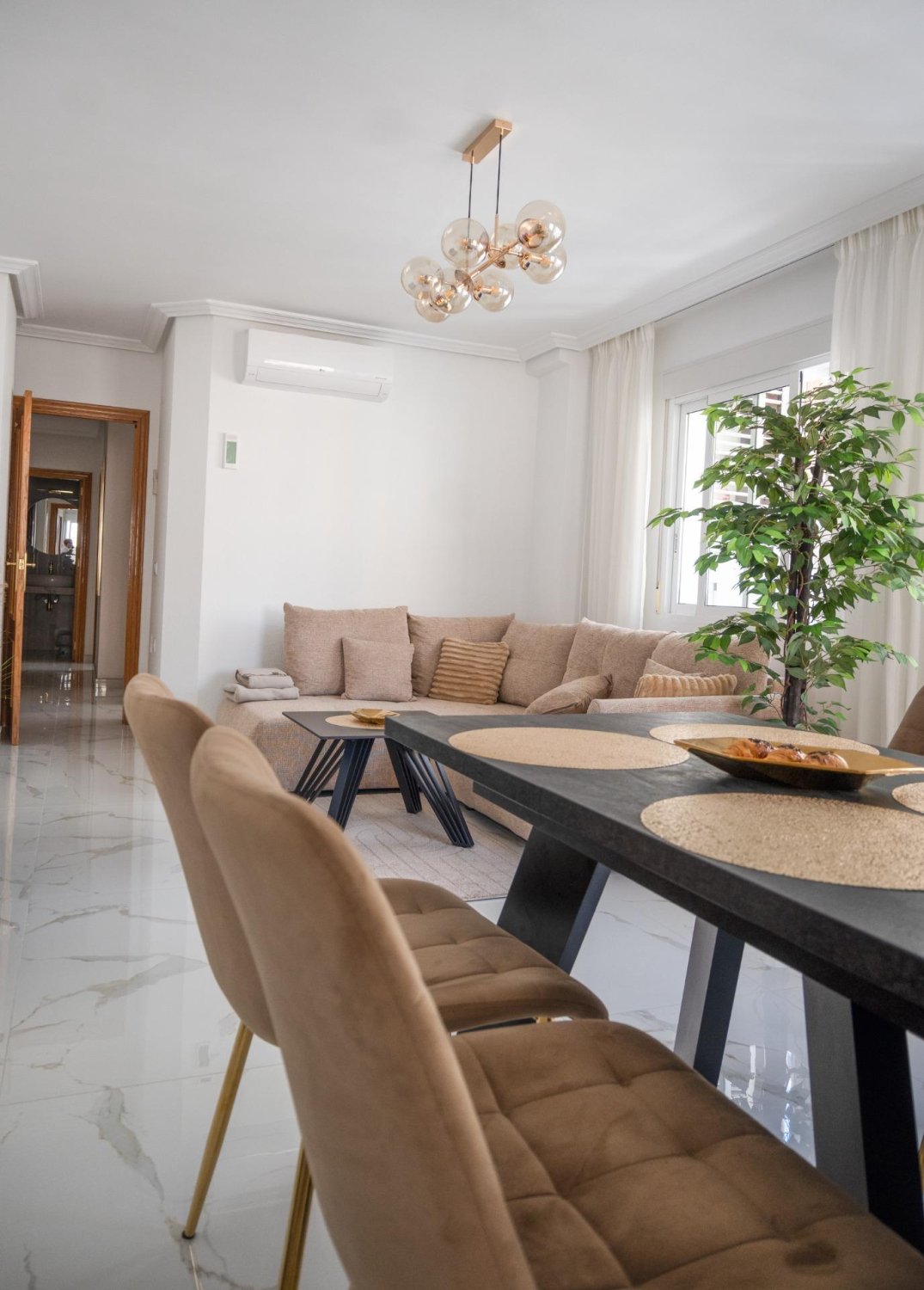 Apartment in Torrevieja, Alicante, Spain 3 bedrooms, 86 sq.m. No. 177477
