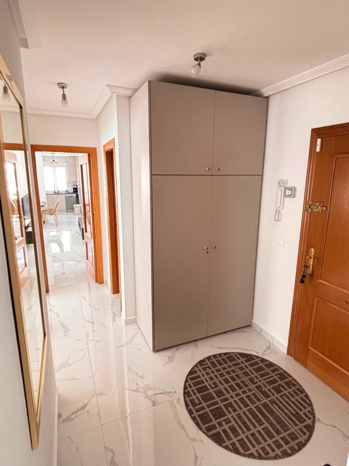 Apartment in Torrevieja, Alicante, Spain 3 bedrooms, 86 sq.m. No. 177477