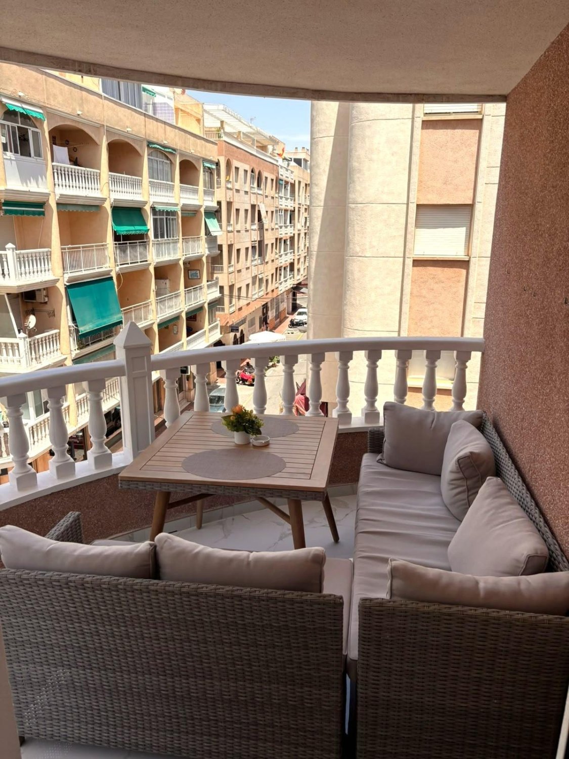 Apartment in Torrevieja, Alicante, Spain 3 bedrooms, 86 sq.m. No. 177477