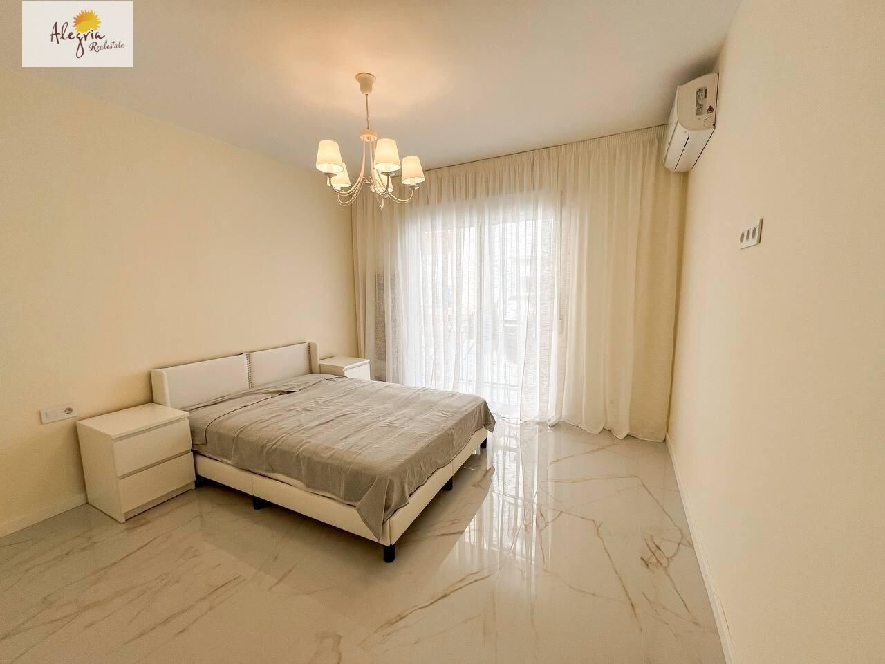 Apartment in Valencia, Spain 3 bedrooms, 115 sq.m. No. 177478
