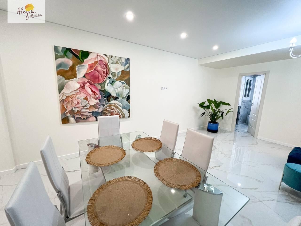 Apartment in Valencia, Spain 3 bedrooms, 115 sq.m. No. 177478