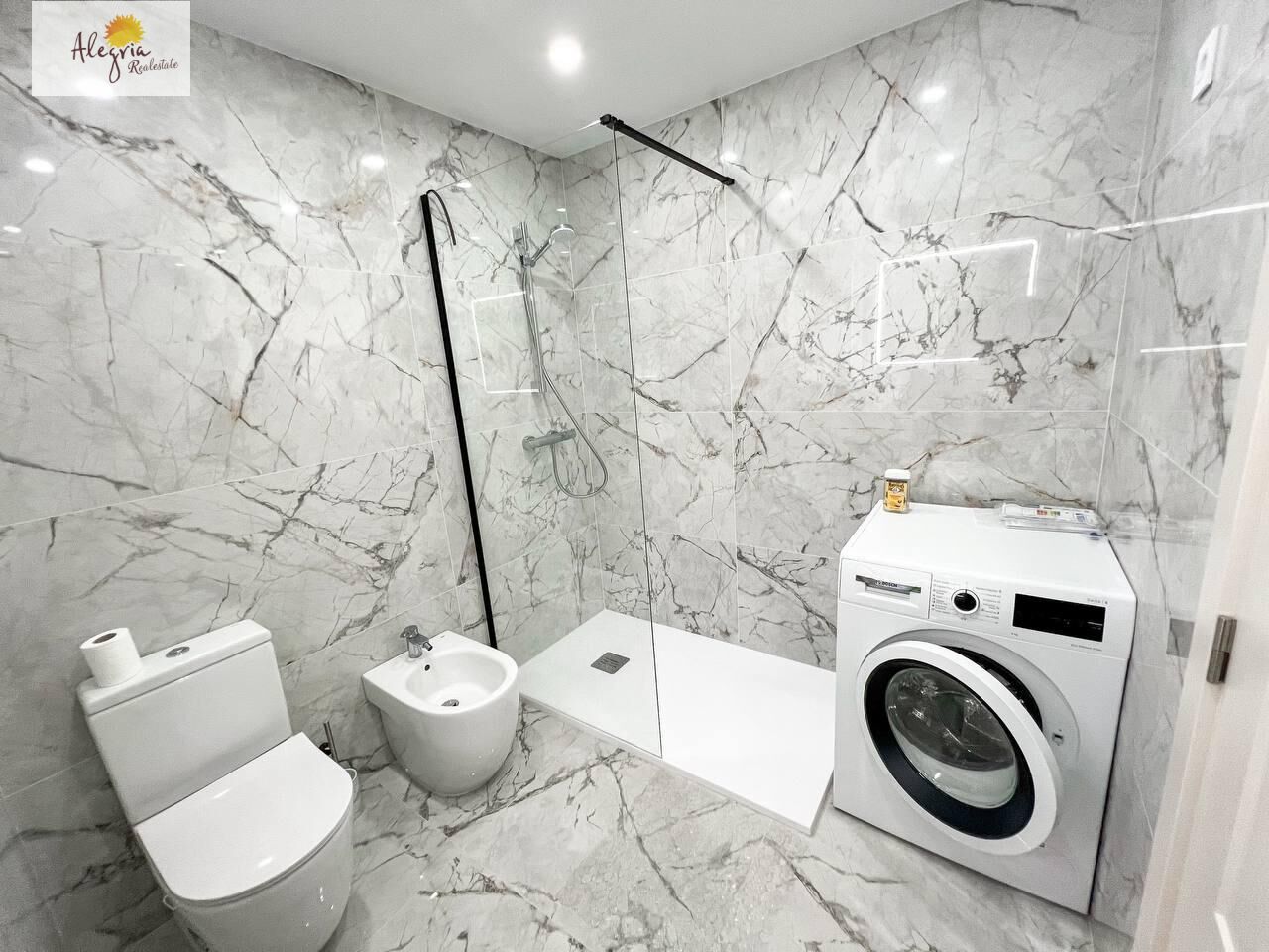Apartment in Valencia, Spain 3 bedrooms, 115 sq.m. No. 177478