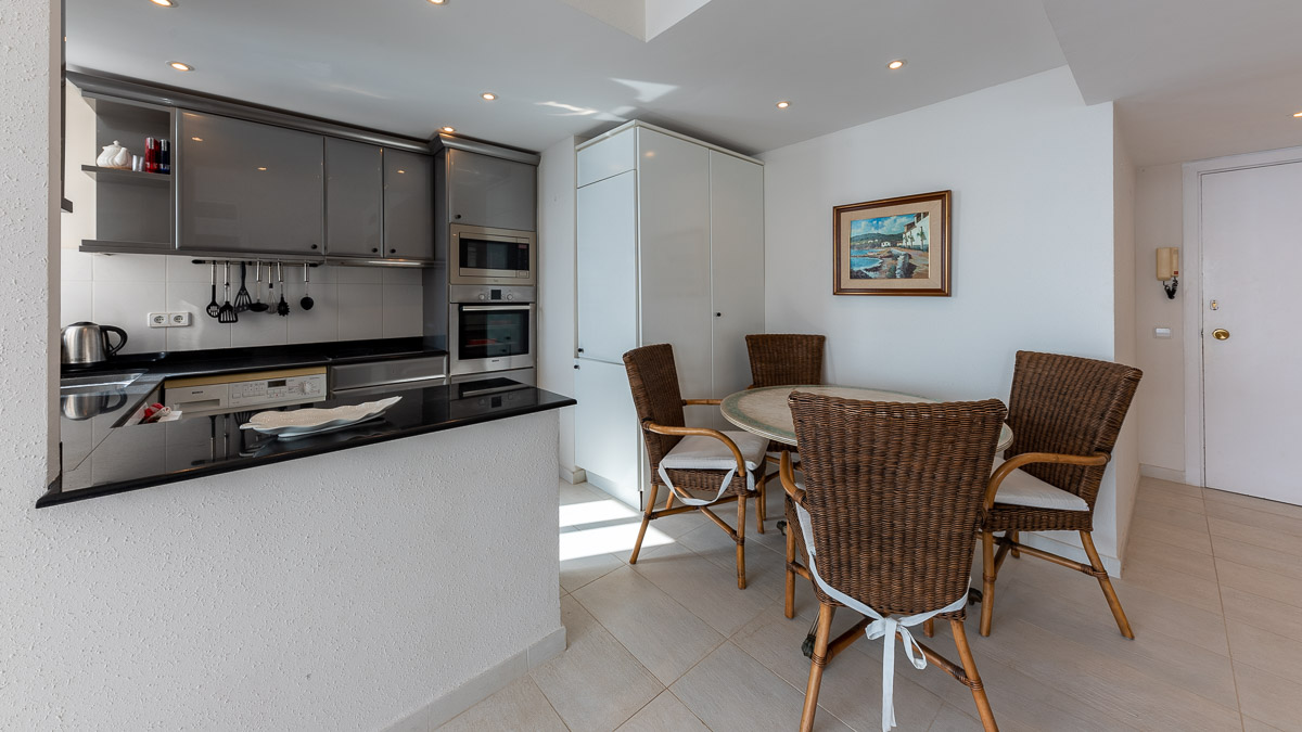 Apartment in Illetes (Ses), Mallorca, Spain 2 bedrooms, 86 sq.m. No. 71224