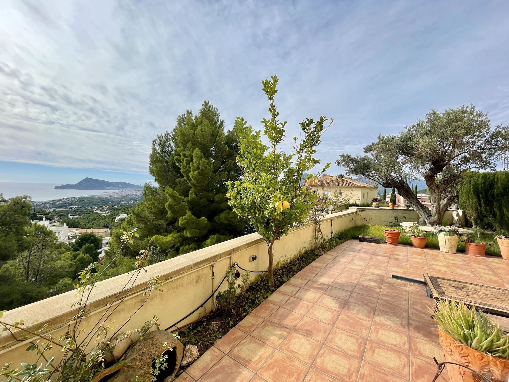 Dom w Altea, Alicante, Hiszpania 4 sypialnie, 420 mkw. nr 95650