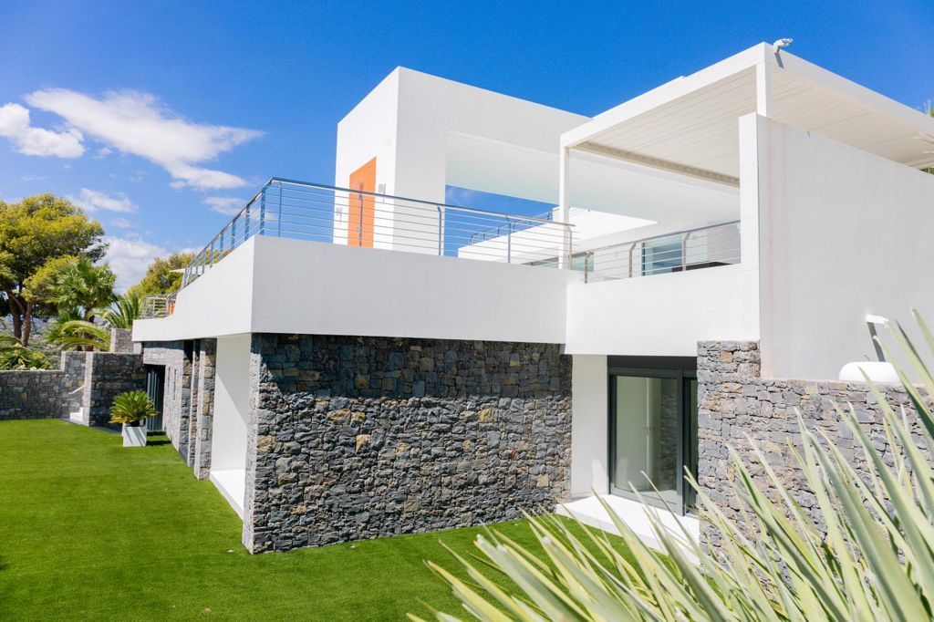 Villa a Moraira, Alicante, Spagna 7 camere da letto, 738 mq. N° 95646