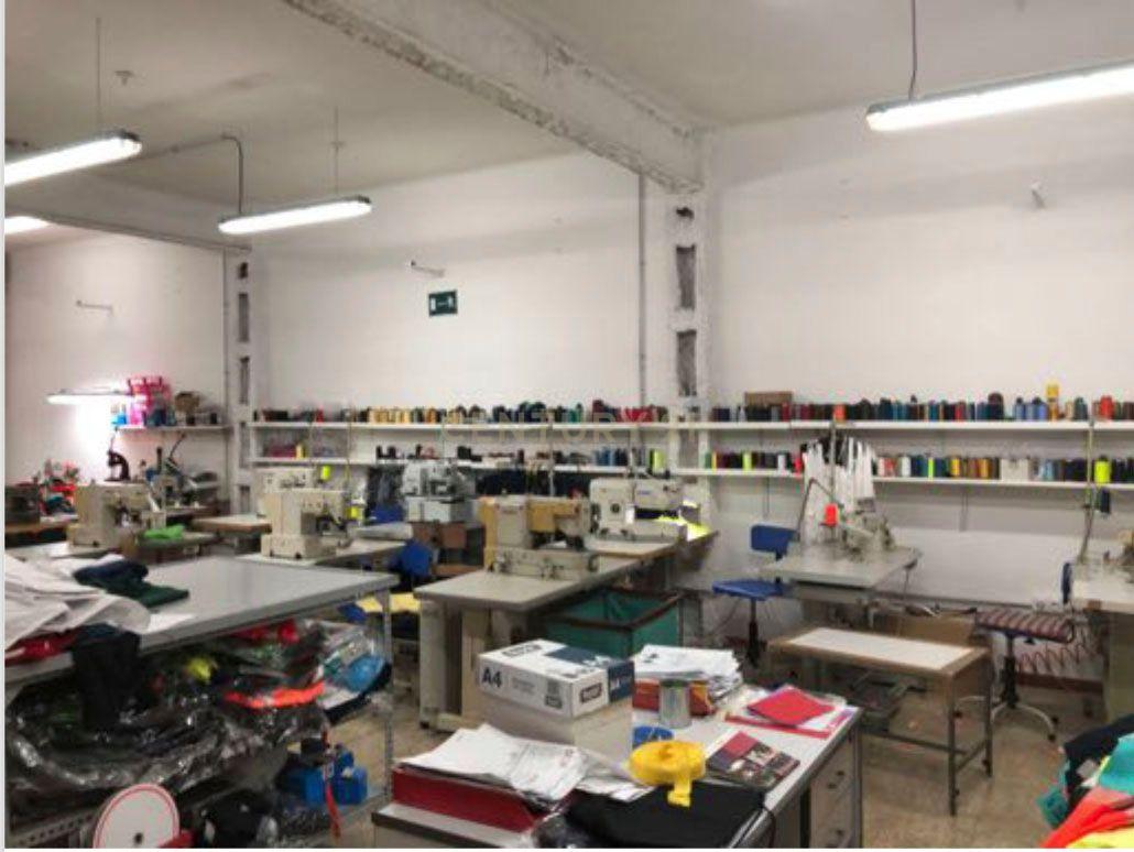 Propiedad comercial en Barcelona, España 9 dormitorios, 1076 m2 No. 166873