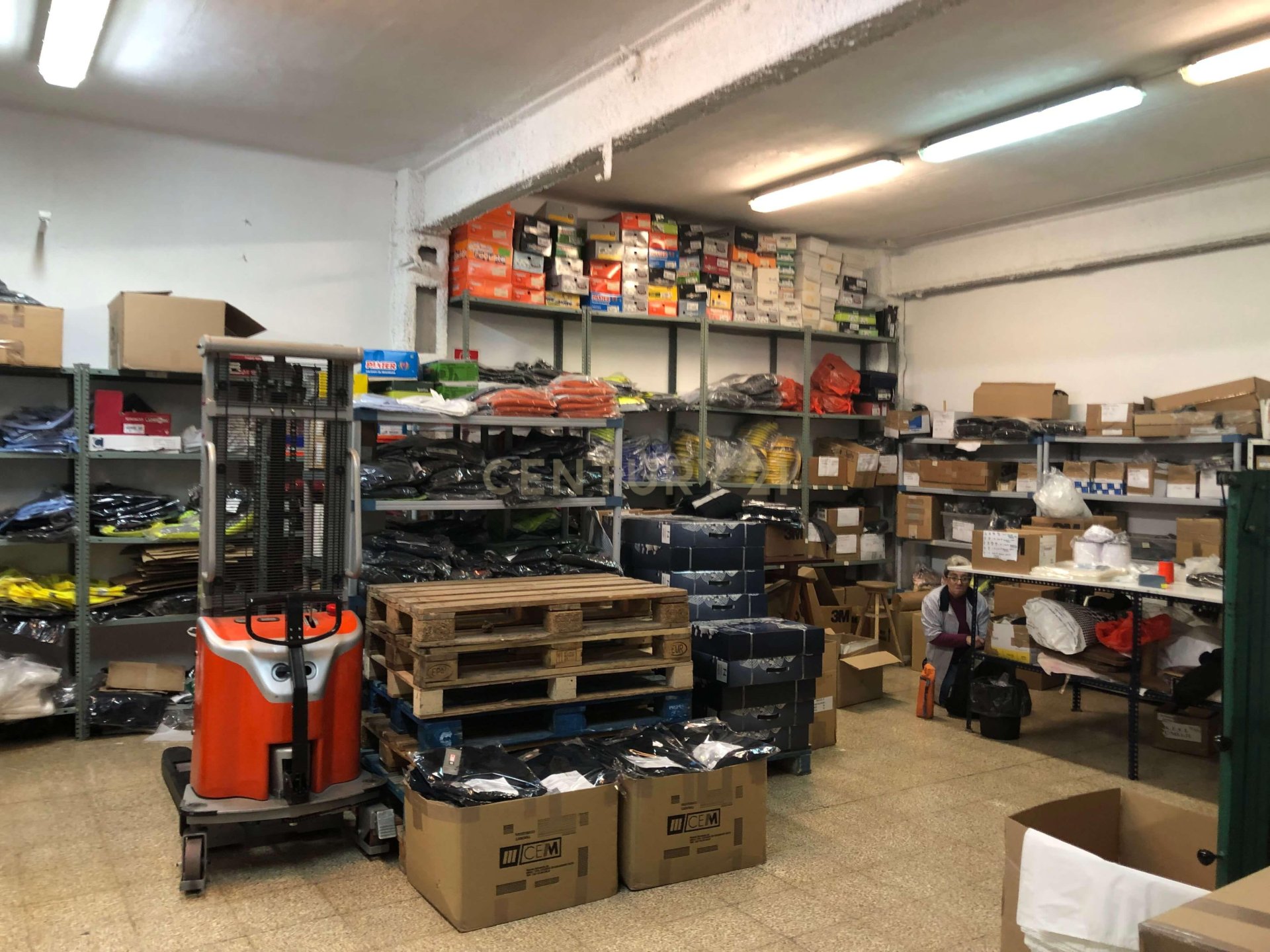Propiedad comercial en Barcelona, España 9 dormitorios, 1076 m2 No. 166873