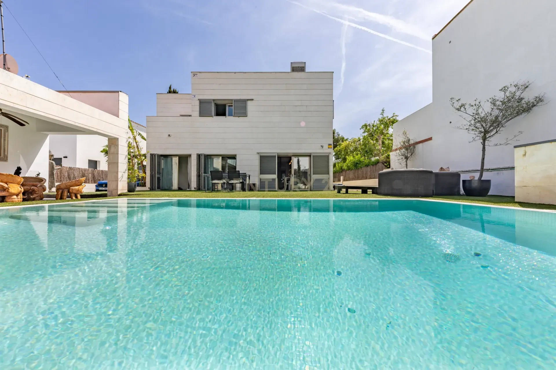 House à Sitges, Barcelona, Espagne 3 chambres, 412 m2 No. 166877