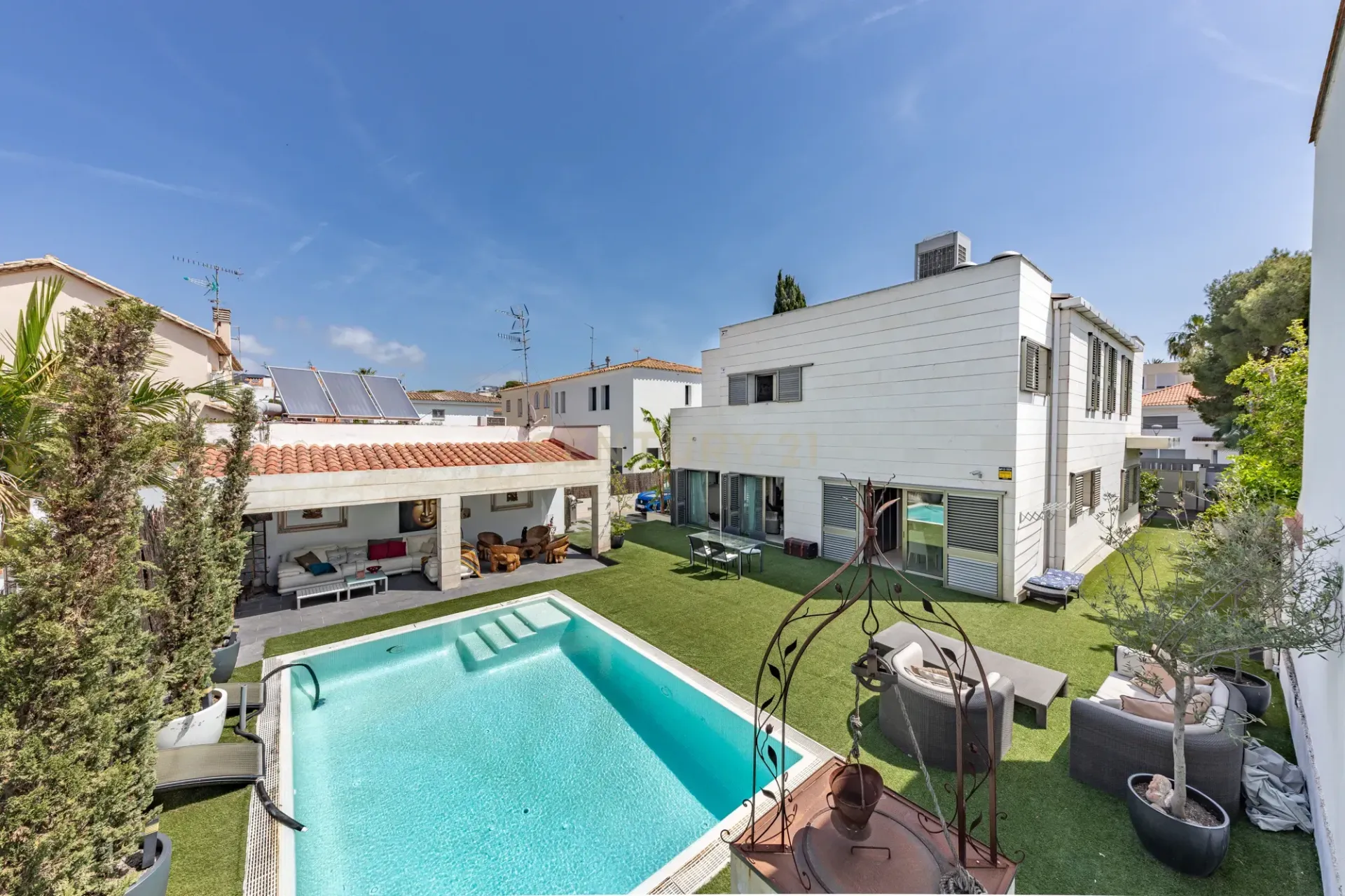 House à Sitges, Barcelona, Espagne 3 chambres, 412 m2 No. 166877