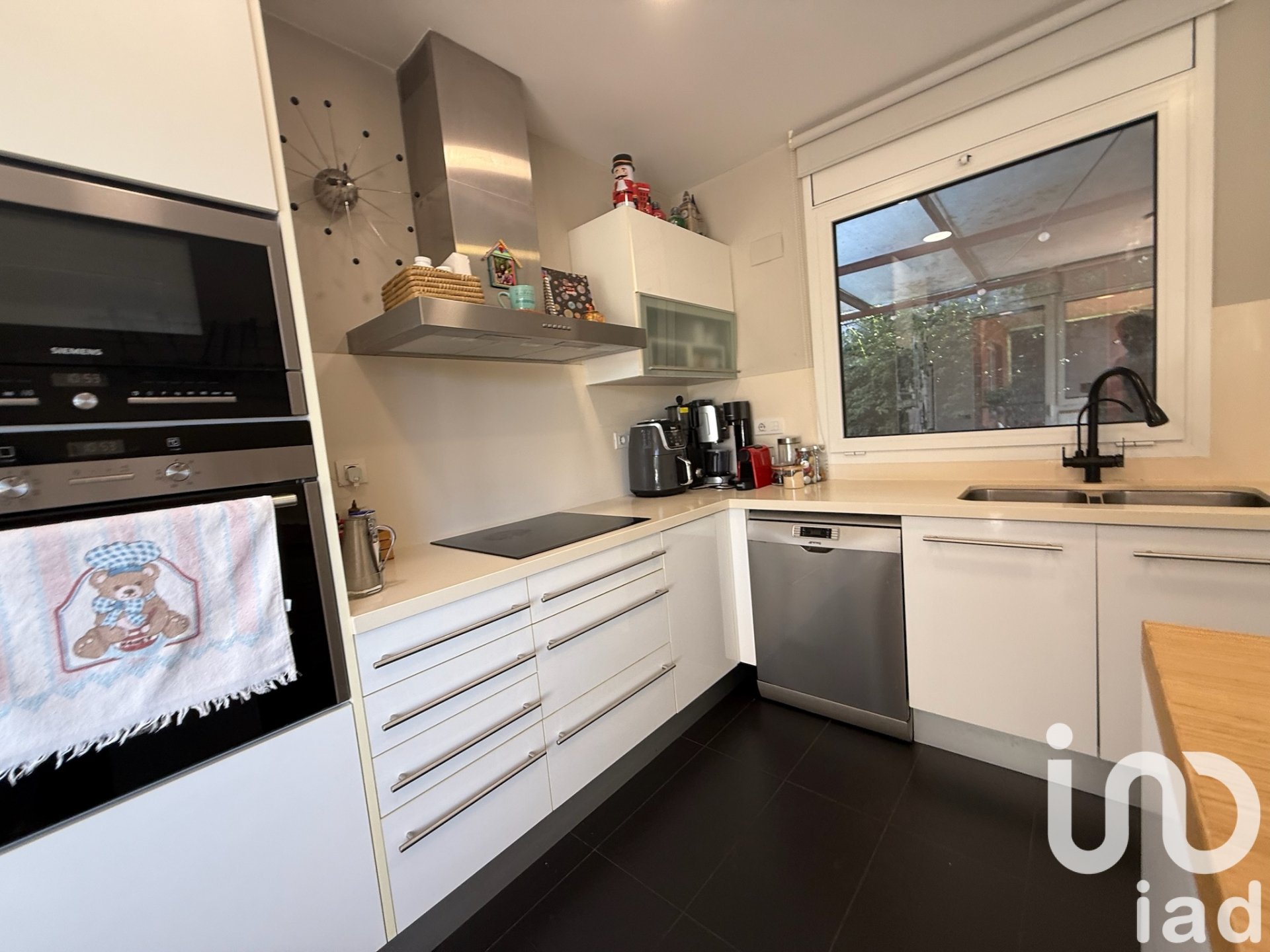 Apartament w Sant Vicenc De Montalt, Barcelona, Hiszpania 4 sypialnie, 371 mkw. nr 153141
