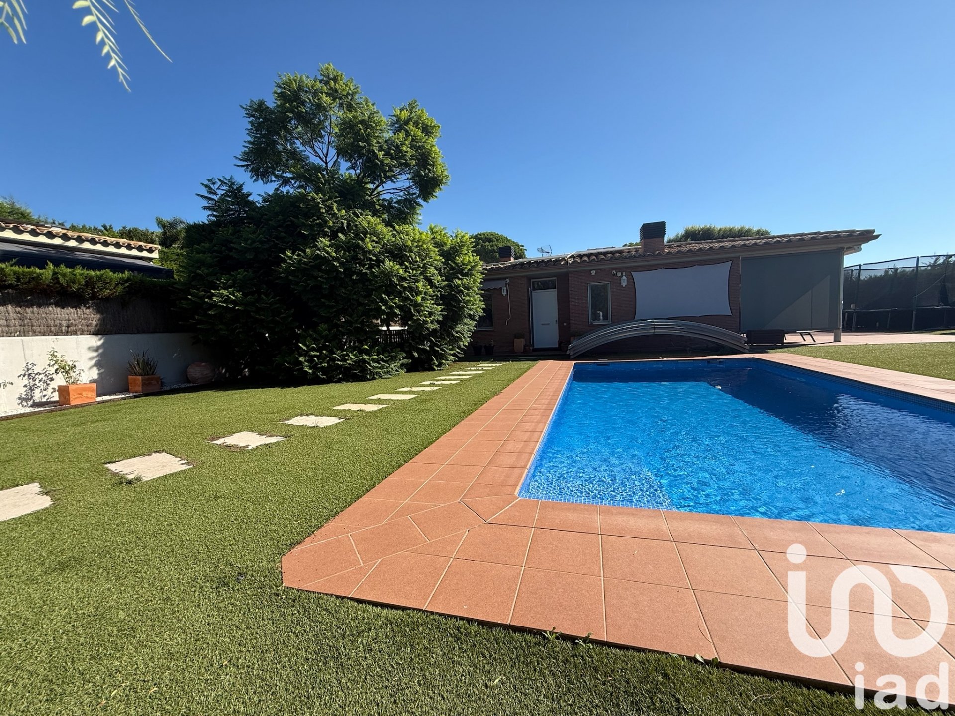 Apartament w Sant Vicenc De Montalt, Barcelona, Hiszpania 4 sypialnie, 371 mkw. nr 153141