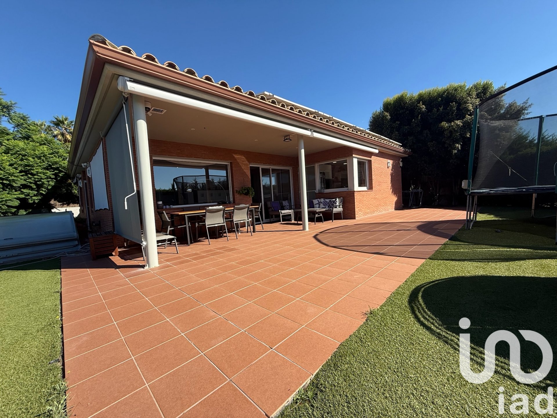 Apartament w Sant Vicenc De Montalt, Barcelona, Hiszpania 4 sypialnie, 371 mkw. nr 153141