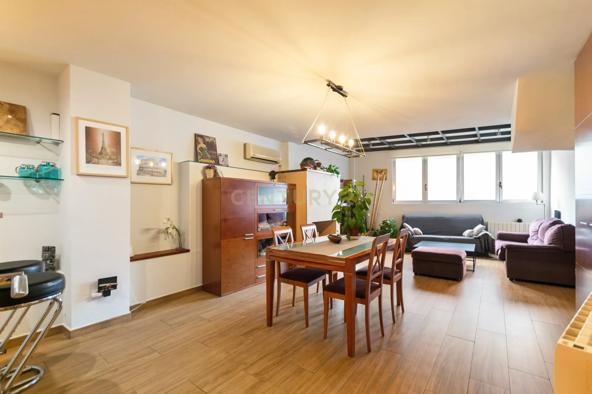 Appartamento a Santa Coloma de Gramenet, Barcelona, Spagna 4 camere da letto, 199 mq. N° 167060