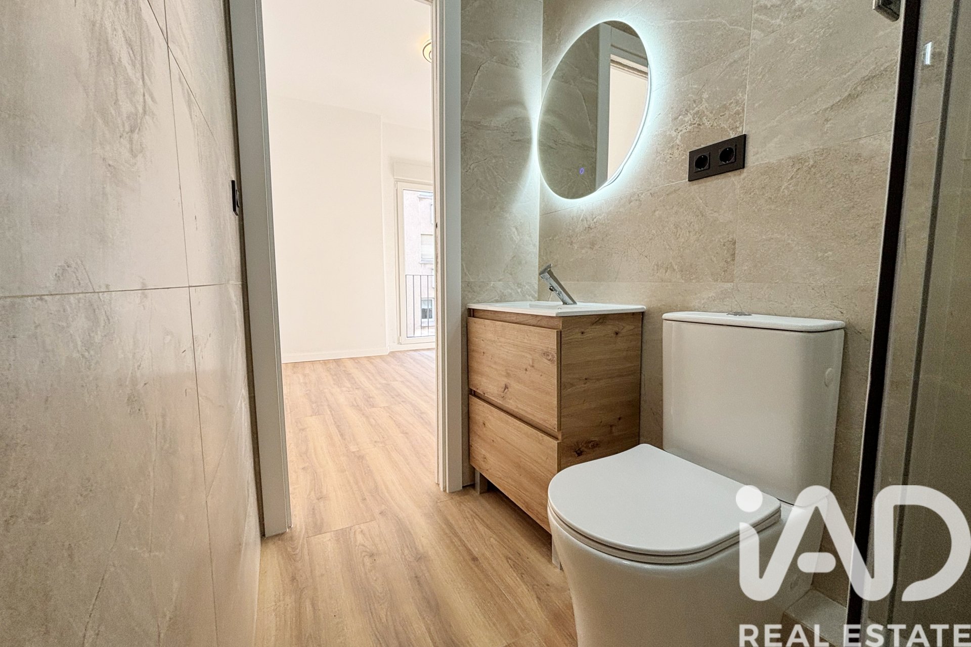 Appartamento a Tarragona, Spagna 4 camere da letto, 75 mq. N° 185179