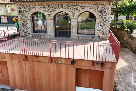 Māja Les Planes d'Hostoles, Girona, Spānijā 2 istabas, 221 m2 Nr. 153294