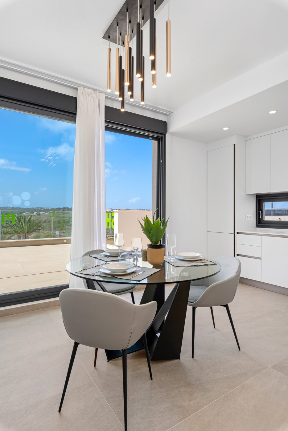 Villa a Dehesa De Campoamor, Alicante, Spagna 3 camere da letto, 242 mq. N° 154466