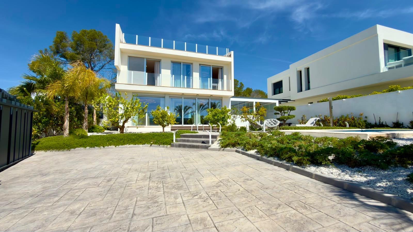 Villa à La Nucia, Alicante, Espagne 4 chambres, 200 m2 No. 168360