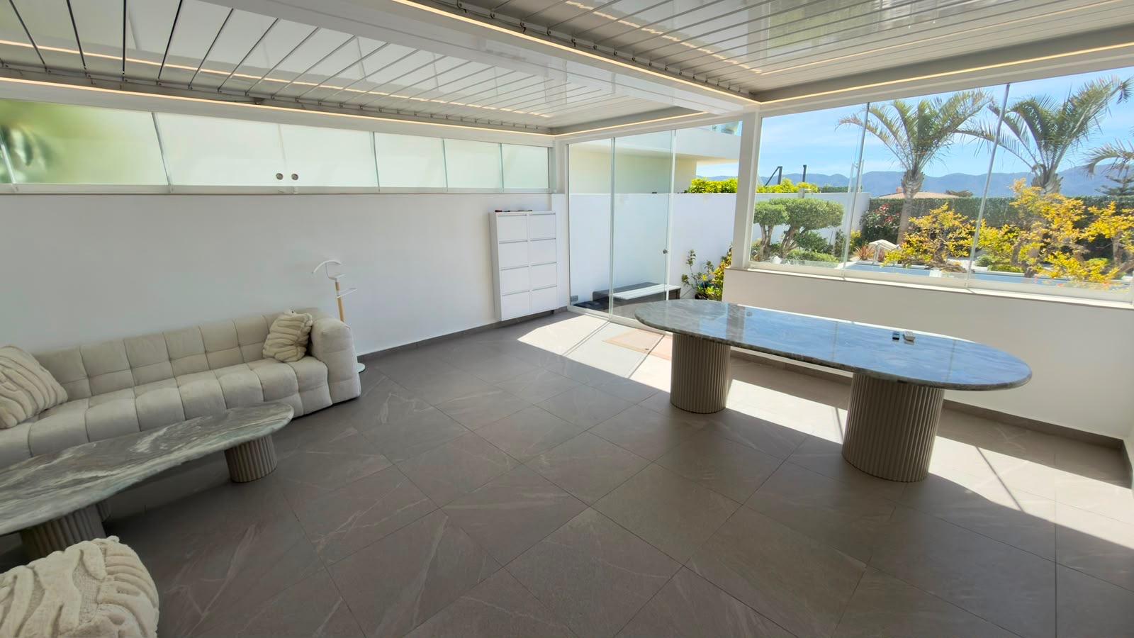 Villa à La Nucia, Alicante, Espagne 4 chambres, 200 m2 No. 168360