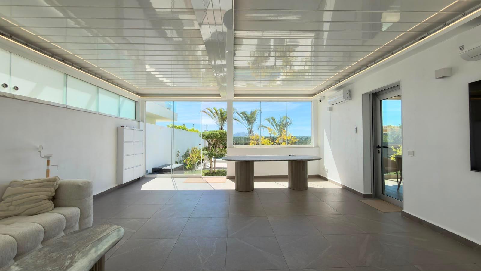 Villa à La Nucia, Alicante, Espagne 4 chambres, 200 m2 No. 168360