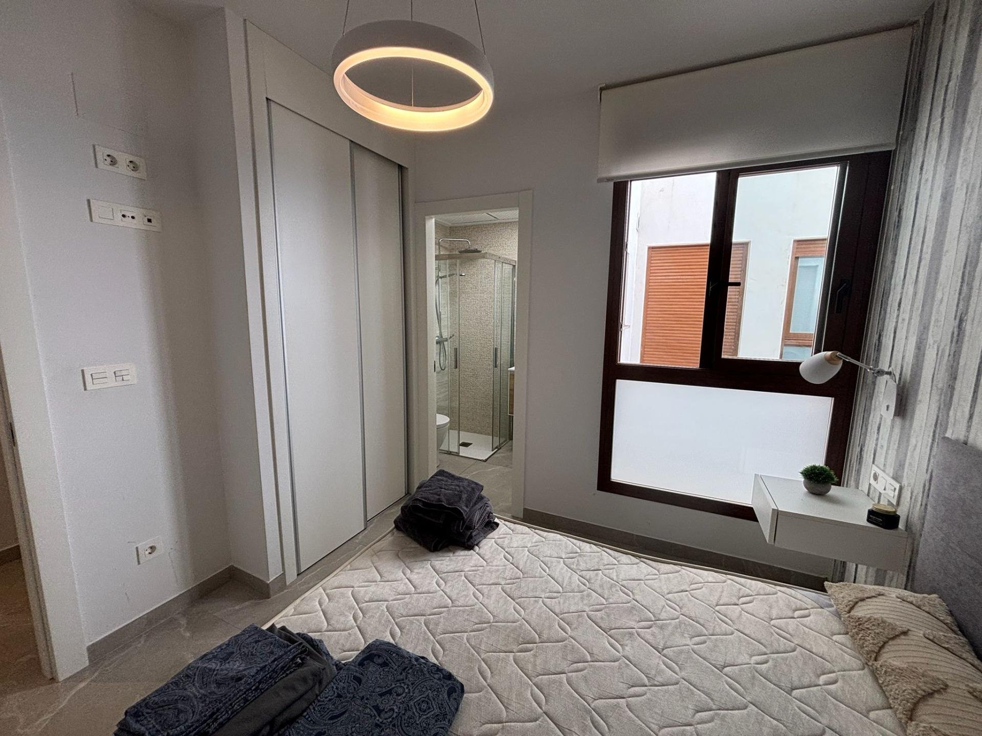 Apartamento en Torrevieja, Alicante, España 2 dormitorios, 62 m2 No. 168362