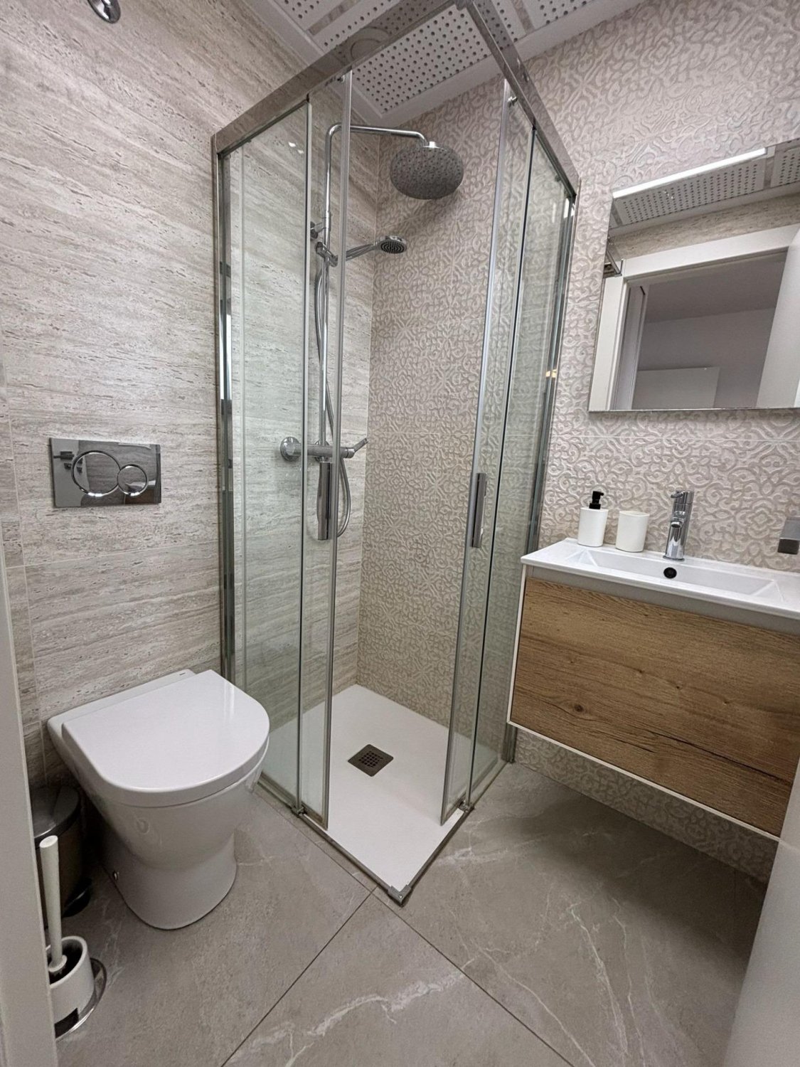 Apartamento en Torrevieja, Alicante, España 2 dormitorios, 62 m2 No. 168362