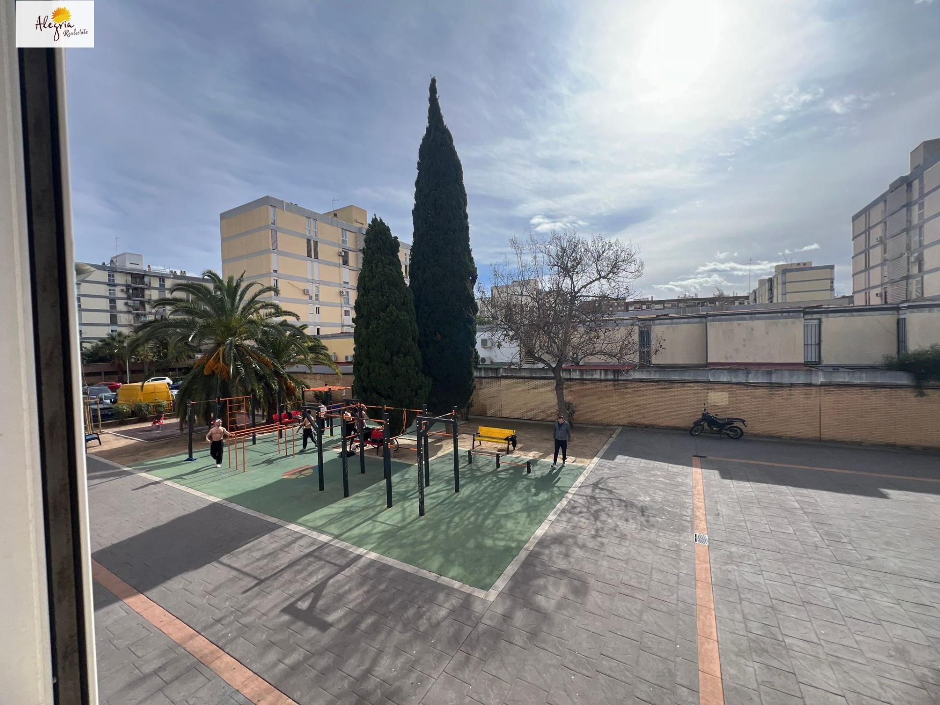 Wohnung in Valencia, Spanien 1 Schlafzimmer, 76 m2 Nr. 167768