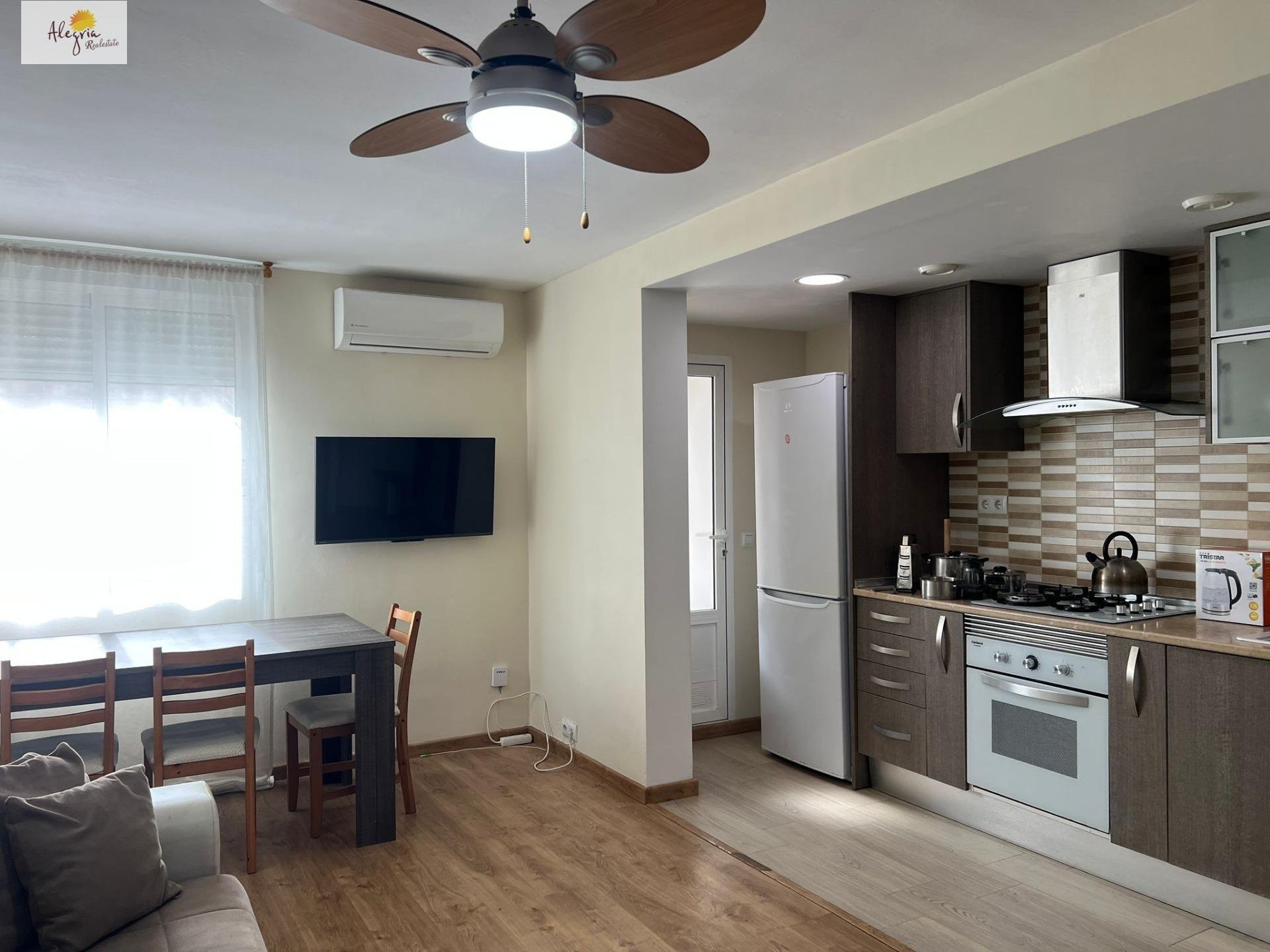 Wohnung in Valencia, Spanien 1 Schlafzimmer, 76 m2 Nr. 167768