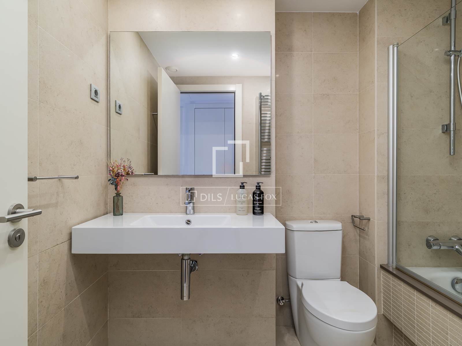 Appartamento a Barcelona, Spagna 2 camere da letto, 67 mq. N° 164890