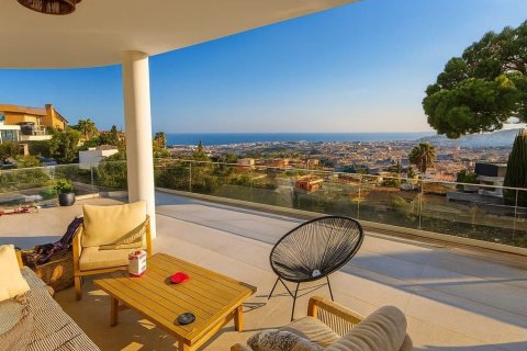 House in Spanien 5 Schlafzimmer, 450 m2 Nr. 168481