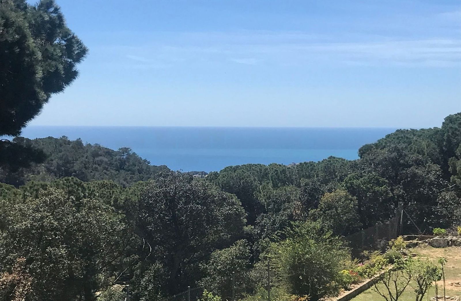 Hus i Lloret de Mar, Girona, Spanien 4 sovrum, 350 kvm. Nr. 168484