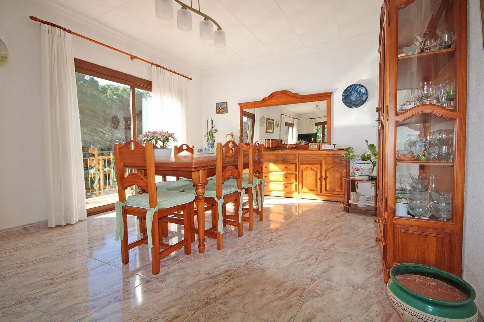 Hus i Lloret de Mar, Girona, Spanien 4 sovrum, 350 kvm. Nr. 168484